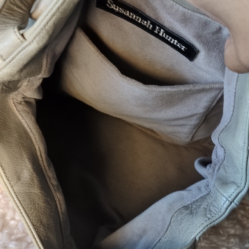 Susannah Hunter Shoulder Bag - Picture 4 of 13